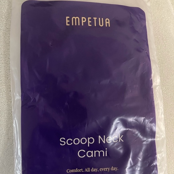 Extra Firm Scoop Neck Camis size M. Set of 2 Black - Picture 6 of 6